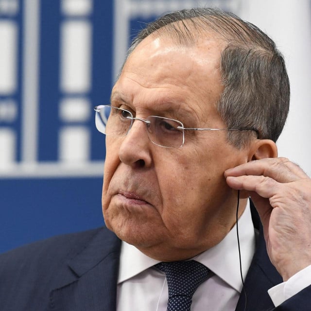 Lavrov odbacio Vatikan kao mjesto pregovora Rusije i Ukrajine, otkrio i razlog: ‘Zamislite to… Ne bi im baš bilo ugodno‘ Lavrov odbacio Vatikan kao mjesto pregovora Rusije i Ukrajine, otkrio i razlog: ‘Zamislite to… Ne bi im baš bilo ugodno‘