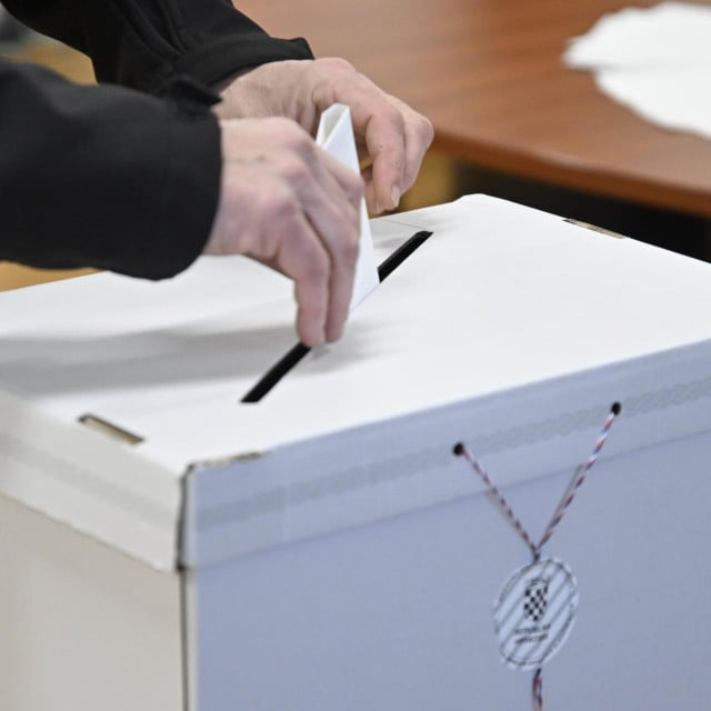 Na lokalnim izborima čak 147 tisuća birača manje, evo kakvi vas listići čekaju i kada stižu prvi rezultati Na lokalnim izborima čak 147 tisuća birača manje, evo kakvi vas listići čekaju i kada stižu prvi rezultati