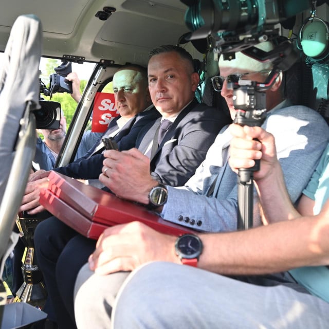 Traktor, ovce i Airbus: Evo kako se pratila najveća drama HNL-a u Skrivenom selu, luksuznom resortu našeg poduzetnika! Traktor, ovce i Airbus: Evo kako se pratila najveća drama HNL-a u Skrivenom selu, luksuznom resortu našeg poduzetnika!