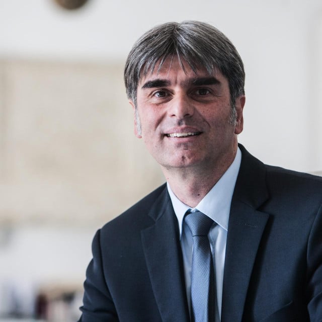 U 80 gradova izbori su gotovi već u prvom krugu. Ovaj čovjek vladat će i dalje. Na vlasti je od ‘93. godine U 80 gradova izbori su gotovi već u prvom krugu. Ovaj čovjek vladat će i dalje. Na vlasti je od ‘93. godine